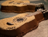 Guitar butter cake with butter cream icing