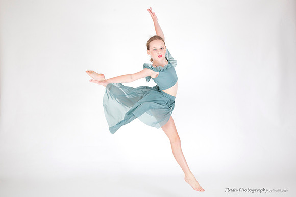 Website: www.encoredancestudios.com.au
